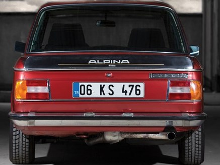 BMW 2002 2735630
